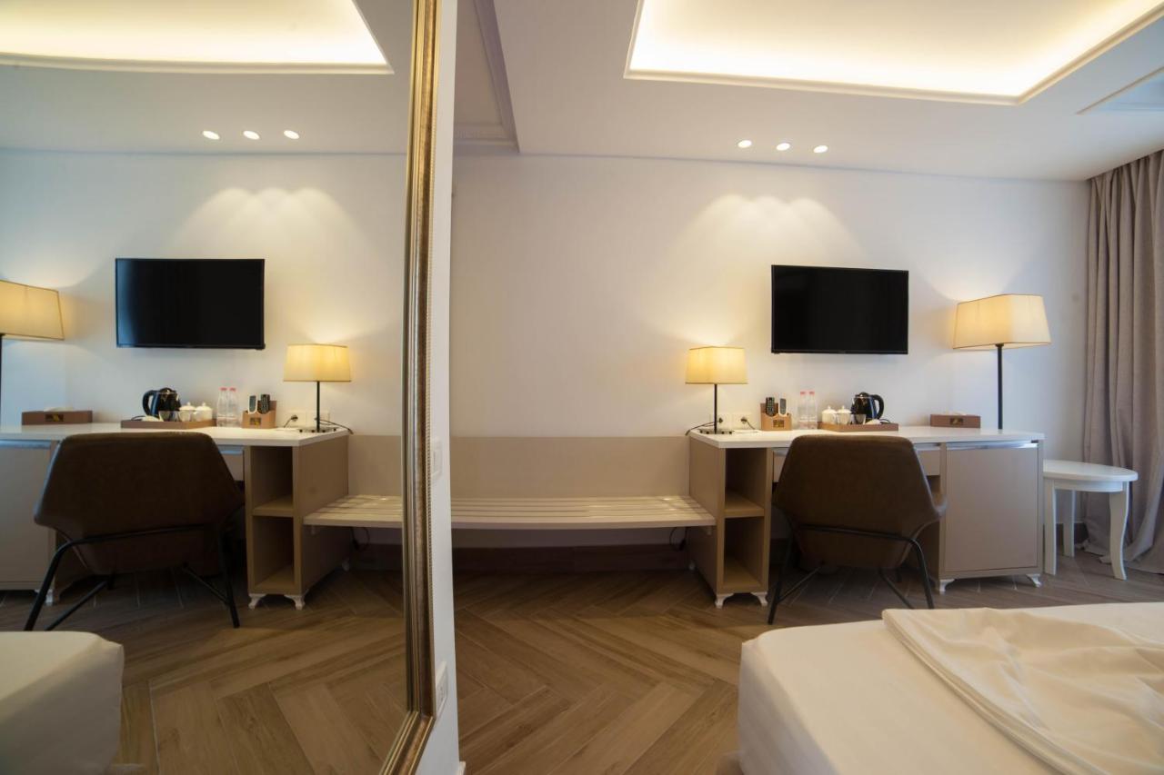 Grand Blue Fafa Resort & Spa Durrës 외부 사진