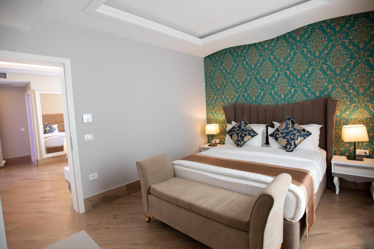 Grand Blue Fafa Resort & Spa Durrës 외부 사진